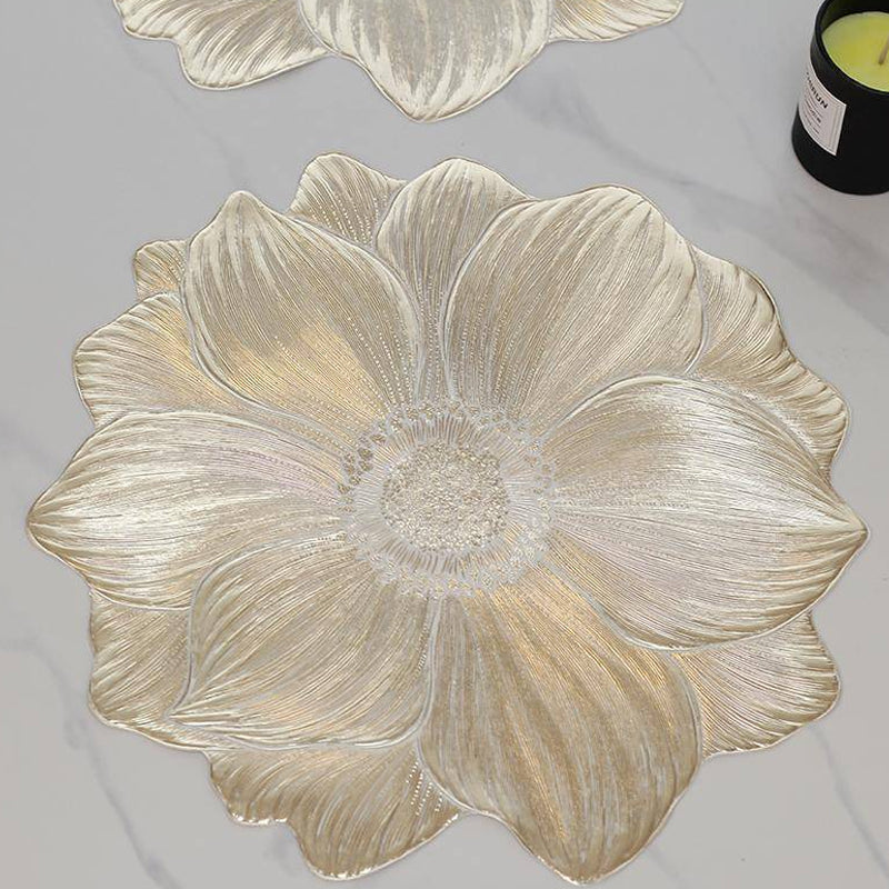 🌸Lotus-Shaped Heat-Resistant and Washable Placemat